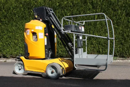 [00216] NACELLE MANITOU 100VJR